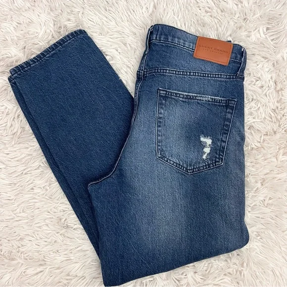 Lucky Brand Blue Boy Mid-Rise Relaxed Straight Leg Distressed Jeans Size 12/31 - Picture 2 of 13